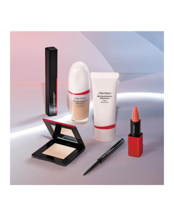 4 - Revitalessence Skin Glow Primer SPF25