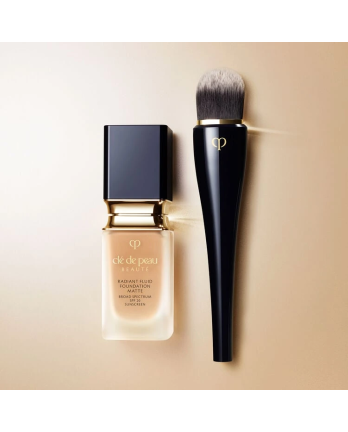 2 - Light Coverage Foundation Brush - pennello leggero