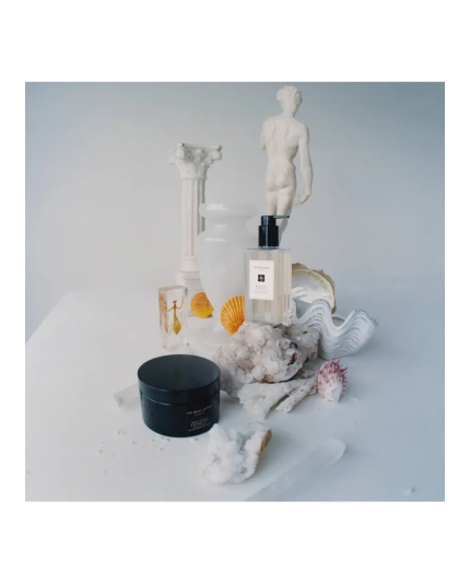 3 - myrrh & tonka body crème