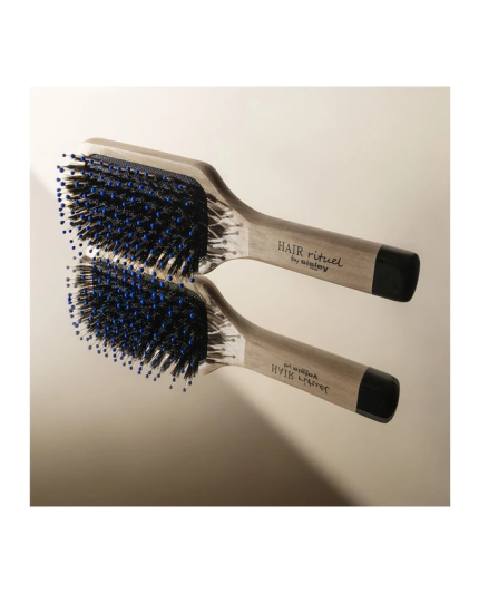 3 - La Brosse De Poche Brillance & Douceur