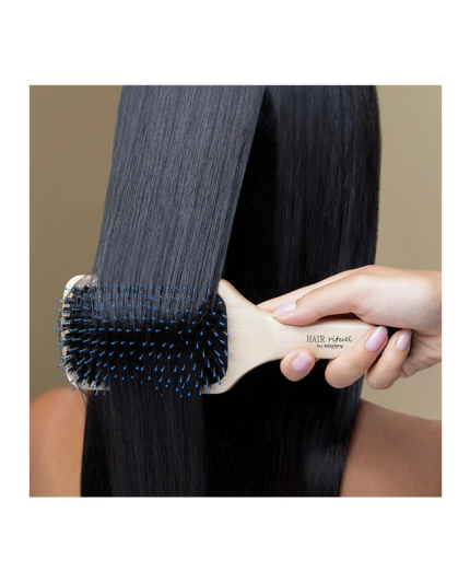 4 - La Brosse De Poche Brillance & Douceur